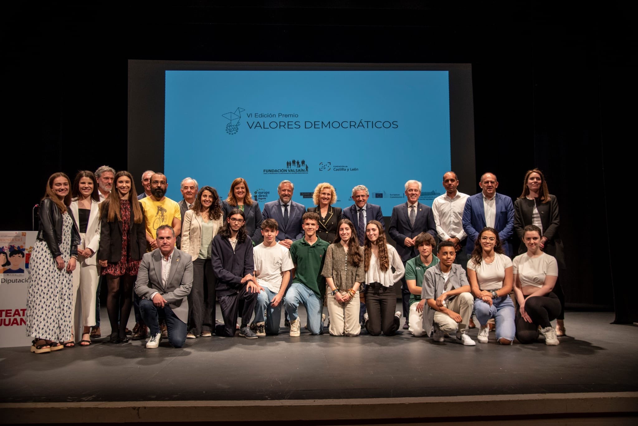 ENTREGA DE PREMIOS VI EDICIÓN PREMIO VALORES DEMOCRÁTICOS